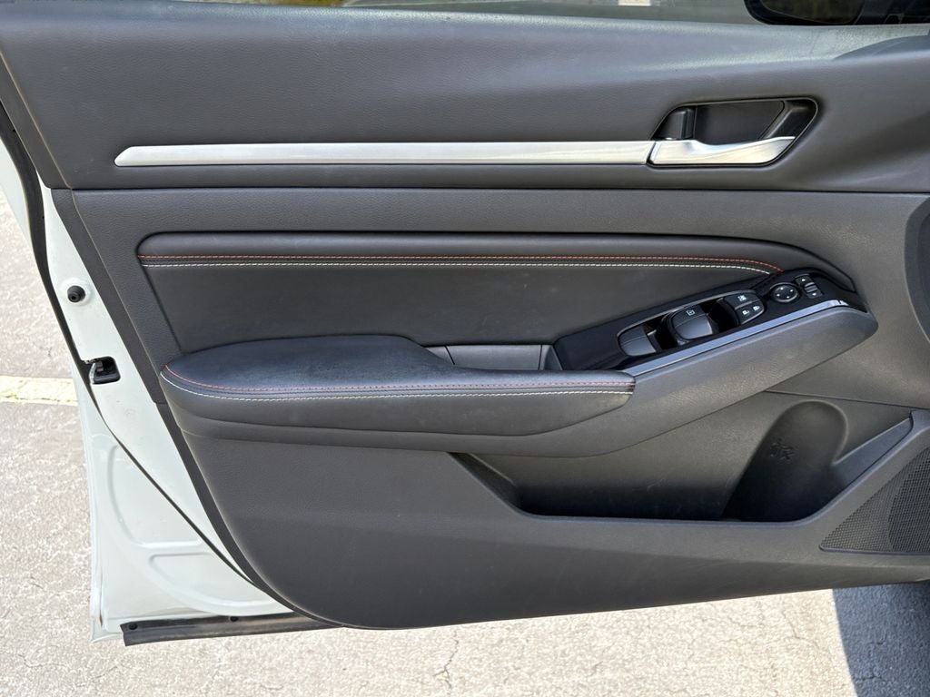 2023 Nissan Altima 2.0 SR