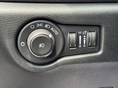 2024 Chrysler Pacifica Touring