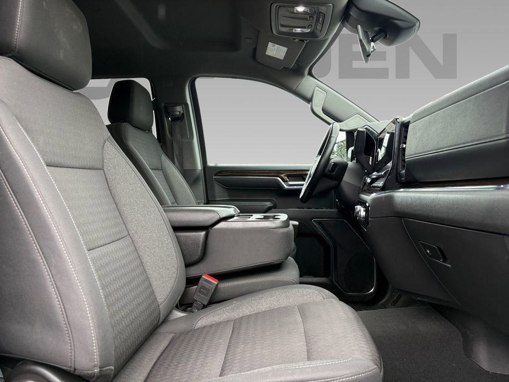 2024 GMC Sierra 1500 SLE