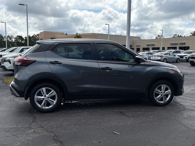 2025 Nissan Kicks Play S