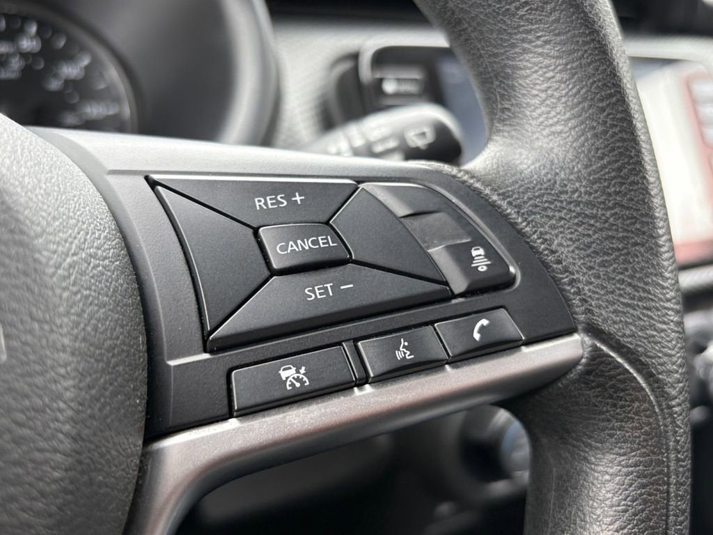 2022 Nissan Kicks SV