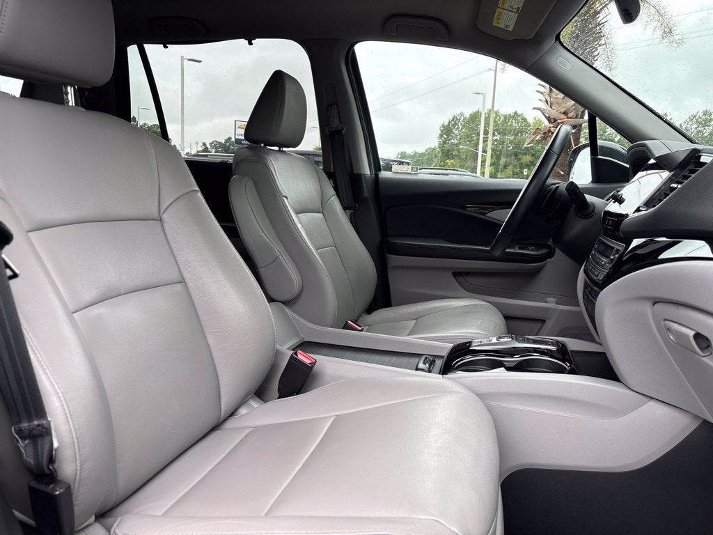 2022 Honda Pilot Touring 7-Passenger